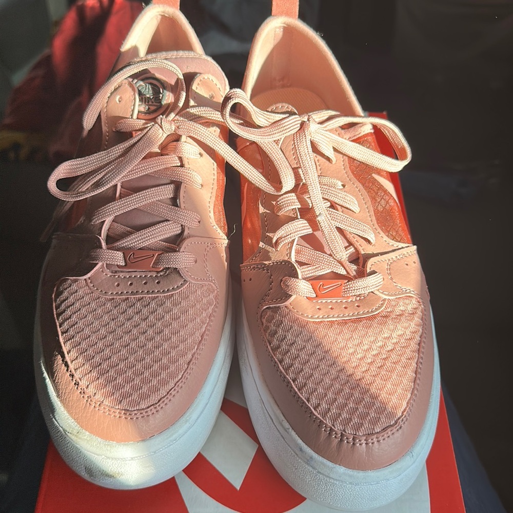 W Nike Court Vision Alta TXT size 9